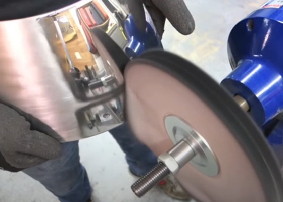 16 Oz Liquid Aluminum Polishing Solution for Metal Surfaces